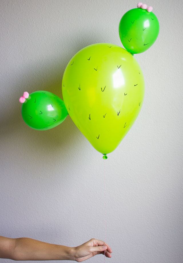 https://www.prettymyparty.com/wp-content/uploads/2017/06/diy-cactus-balloon.jpeg