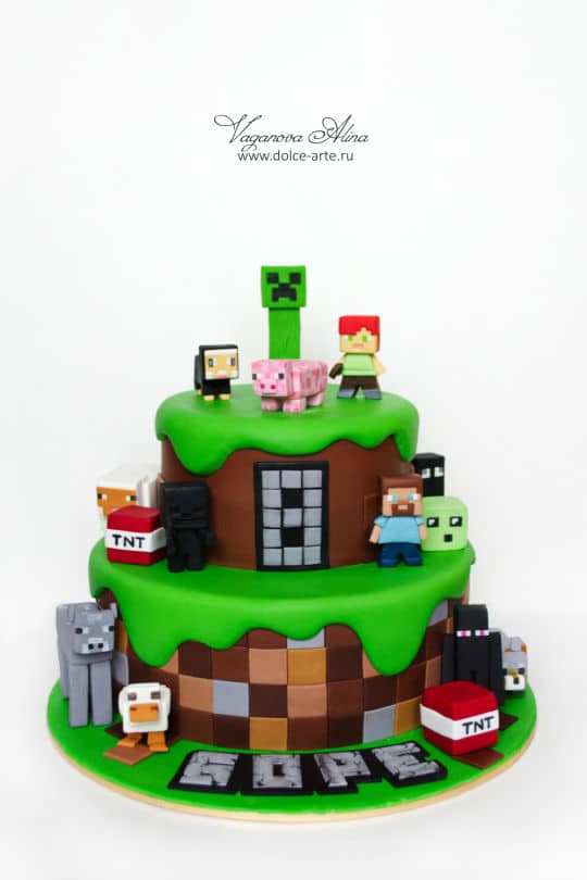 minecraft themed cake with dozen of... - Delish Cakes By W&C | Facebook