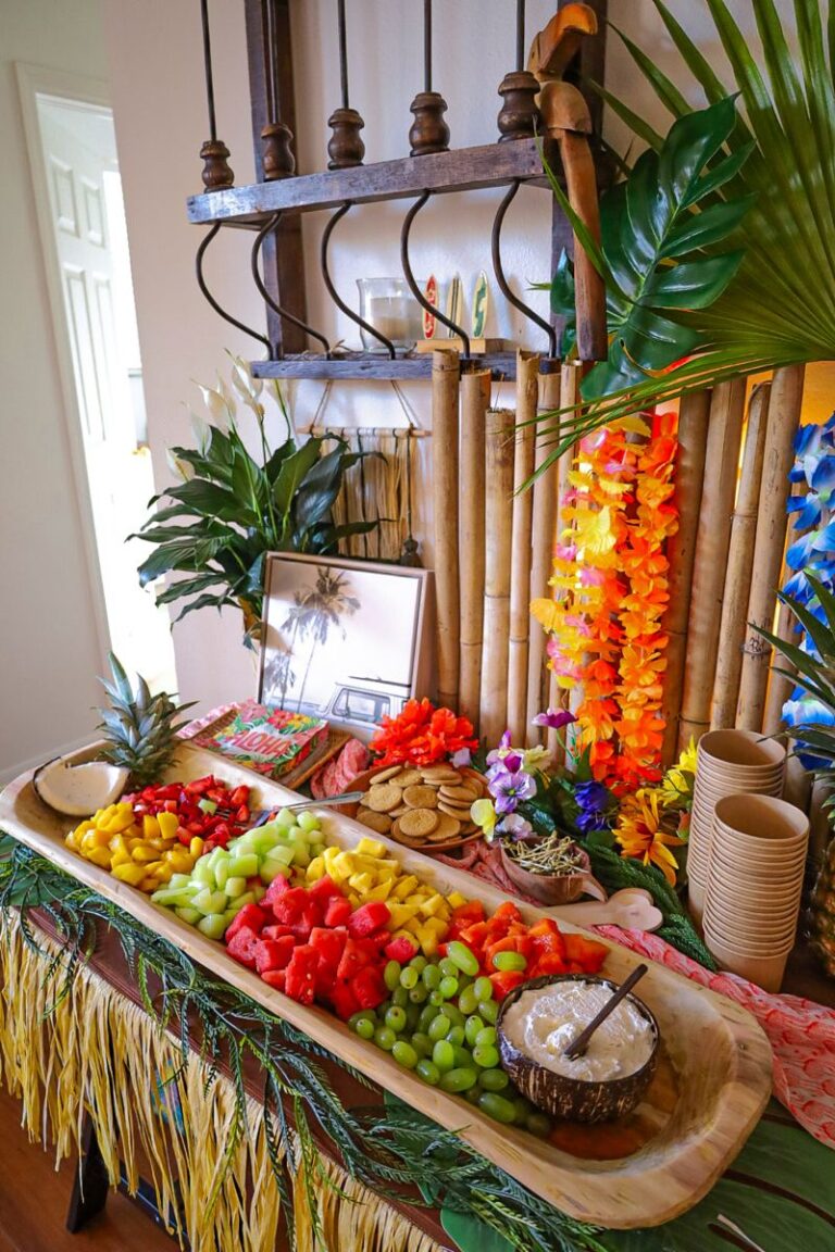 Fabulous Luau Party Ideas (You'll Want To Steal) – Pretty My Party