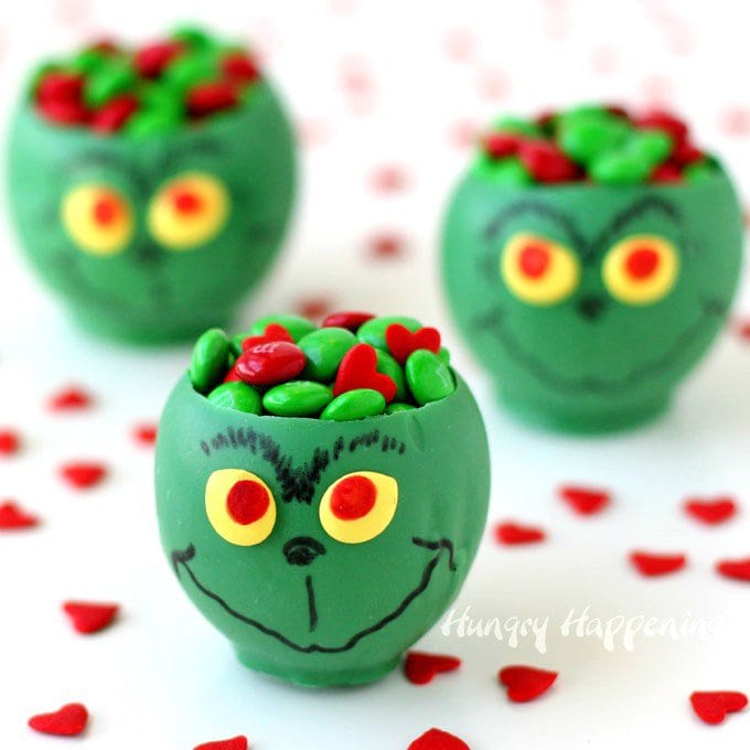 Grinch candy cups for a Grinch-themed party